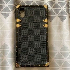 The wrong phone case.